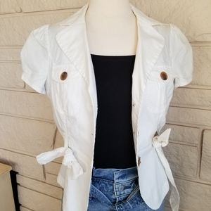 🎈2/$10 Sale: Forever 21 White Short Sleeve Blazer